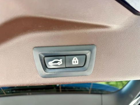 Used 2019 BMW X5 xDrive50i AWD/4WD image 30