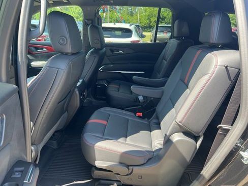 Certified 2024 Chevrolet Traverse RS w/ LPO, Floor Liner Package image 27