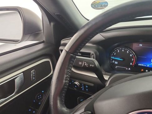 Used 2020 Ford Explorer XLT w/ Equipment Group 202A image 19