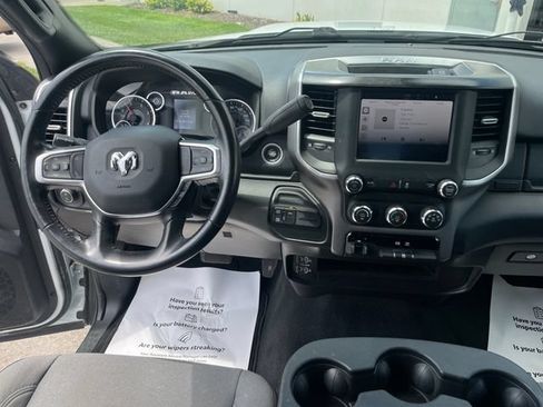 Used 2024 RAM 3500 Big Horn AWD/4WD image 15