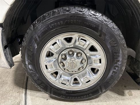 Used 2017 Nissan NV 3500 SL image 26