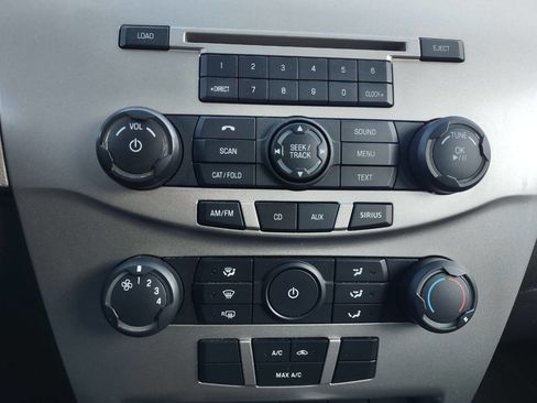 Used 2009 Ford Focus SE image 15