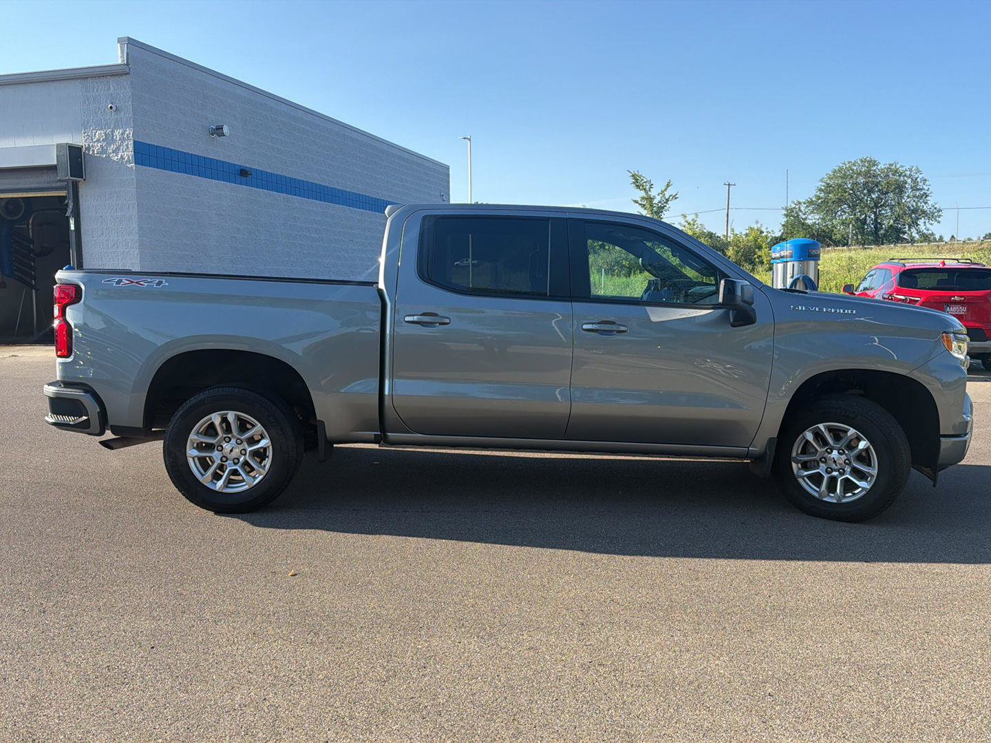 Used 2024 Chevrolet Silverado 1500 RST w/ Convenience Package II AWD/4WD image 9
