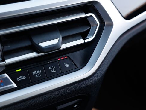 Used 2019 BMW 330i Sedan w/ Premium Package image 39