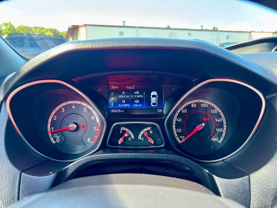 Used 2017 Ford Focus ST FWD image 20