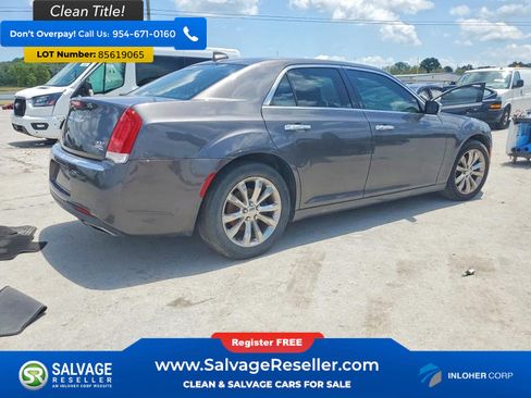 Used 2018 Chrysler 300 Limited AWD/4WD image 4