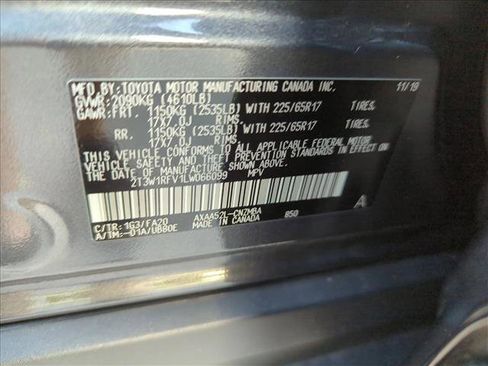 Used 2020 Toyota RAV4 XLE w/ Convenience Package FWD image 15