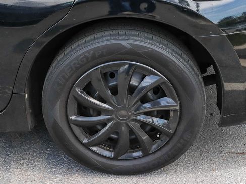 Used 2013 Nissan Altima 2.5 S FWD image 9