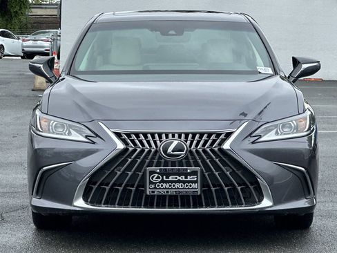 Certified 2023 Lexus ES 300h w/ Premium Package image 6