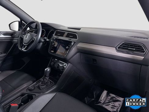 Used 2021 Volkswagen Tiguan SE R-Line image 29