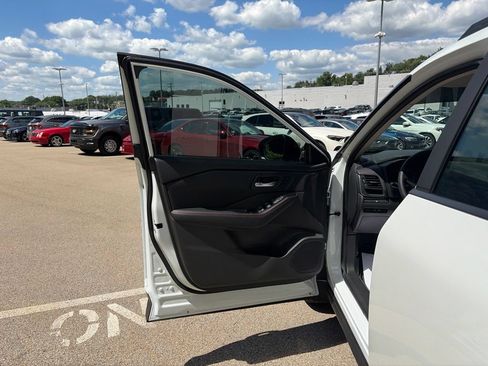 Certified 2026 Nissan Rogue SV w/ Rock Creek Premium Package AWD/4WD image 11