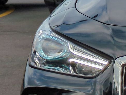 Used 2021 Genesis G70 2.0T image 9