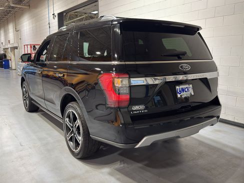Used 2021 Ford Expedition Limited image 3