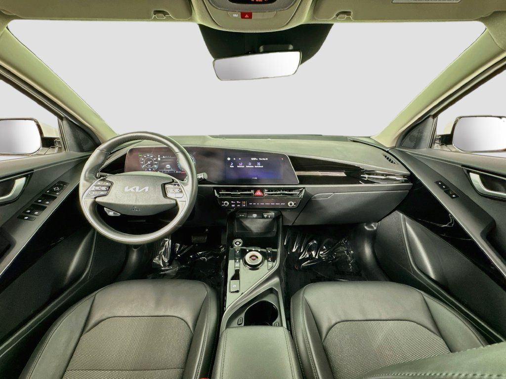 Used 2023 Kia Niro Wind w/ Wind Preserve Package FWD image 18