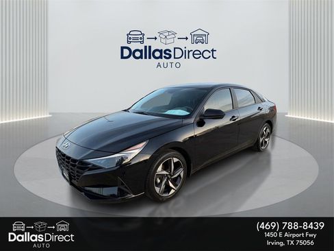 Used 2023 Hyundai Elantra SEL w/ Convenience Package image 2