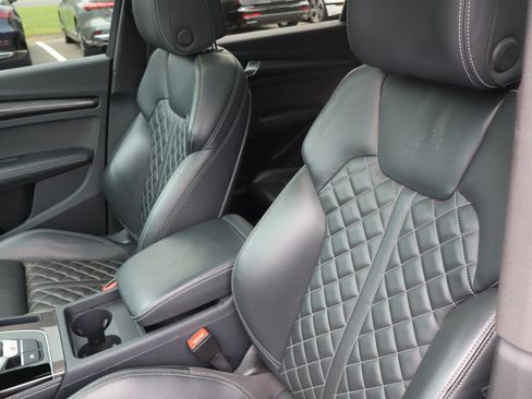 Used 2024 Audi SQ5 Premium Plus w/ S Sport Package AWD/4WD image 22