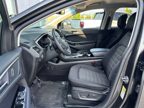 Used 2018 Ford Edge SEL AWD/4WD image 10