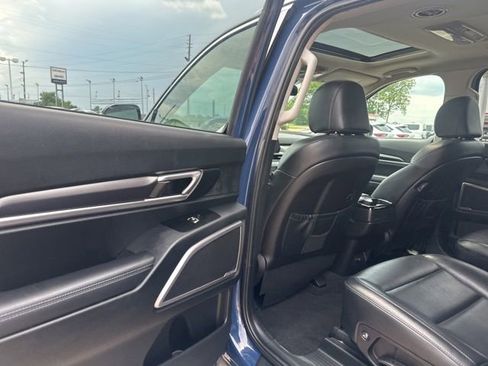 Used 2025 Kia Telluride S FWD image 29