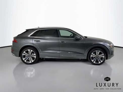 Used 2021 Audi Q8 Premium Plus image 5