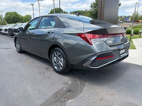 Certified 2024 Hyundai Elantra SEL FWD image 6
