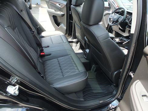 Used 2023 Buick Envision Avenir FWD image 14
