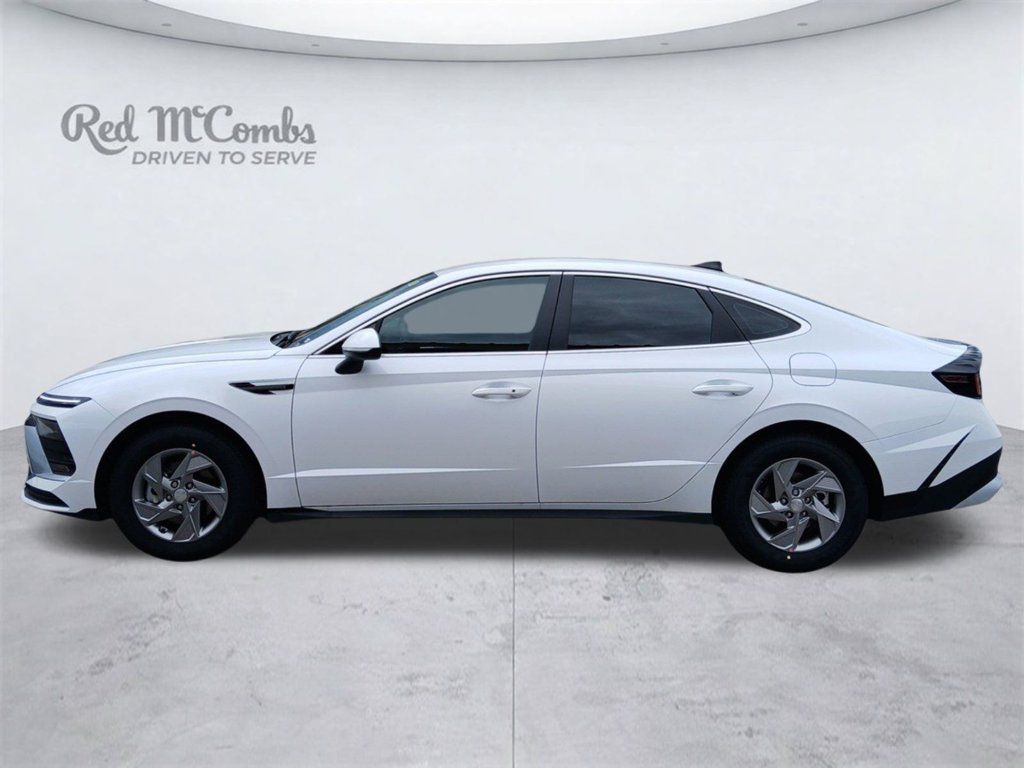 New 2026 Hyundai Sonata SE FWD image 2