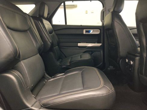 Used 2021 Ford Explorer Limited w/ Hybrid Equipment Group 310A RWD image 19
