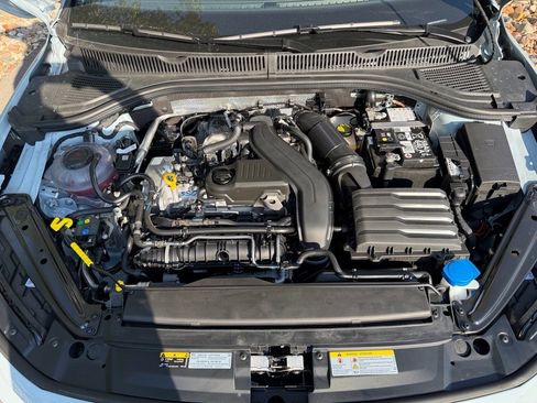 New 2025 Volkswagen Jetta SE image 10