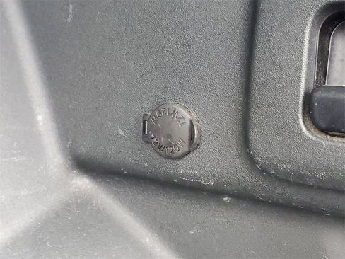 Used 2013 Toyota Venza LE image 9