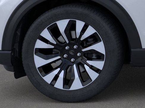 New 2026 Ford Explorer Platinum image 19