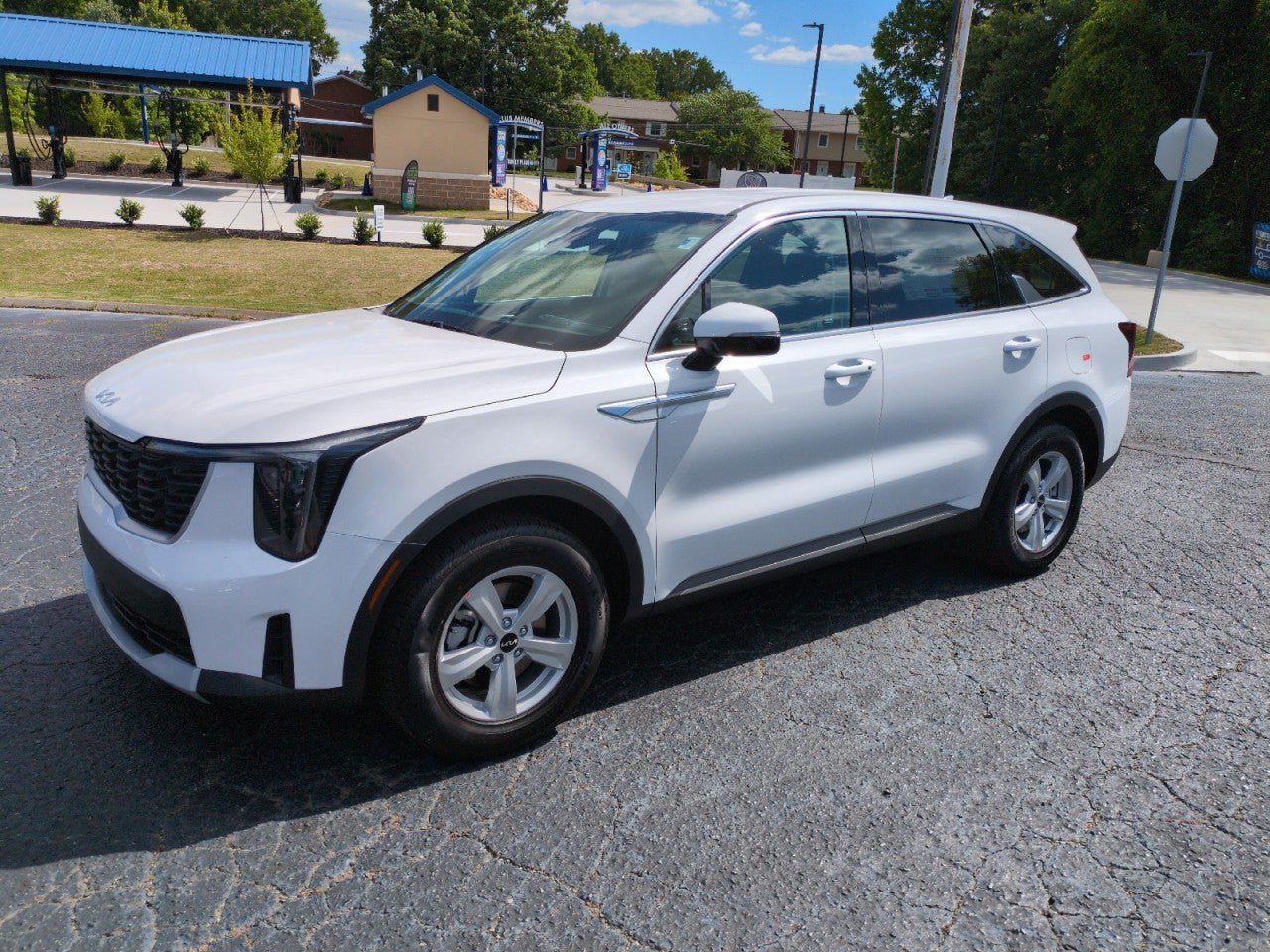New 2026 Kia Sorento LX FWD image 3