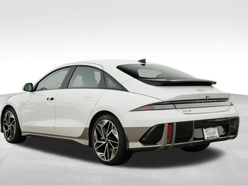 Certified 2024 Hyundai Ioniq 6 SEL image 6