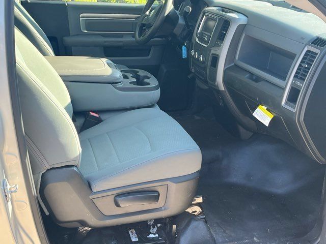 Used 2018 RAM 3500 Tradesman w/ Power & Remote Entry Group RWD image 11