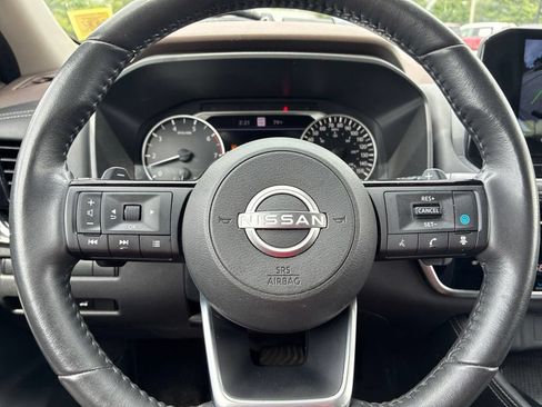 Used 2023 Nissan Rogue SL AWD/4WD image 39