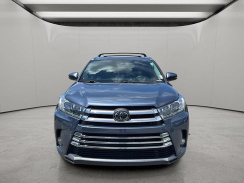 Used 2018 Toyota Highlander Limited FWD image 8