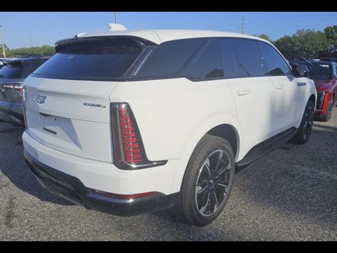 Used 2025 Cadillac Escalade IQ Sport 1 AWD/4WD image 18