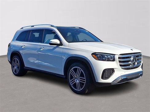 New 2025 Mercedes-Benz GLS 450 4MATIC image 3