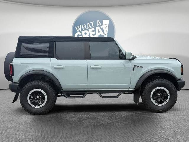 Certified 2022 Ford Bronco Outer Banks w/ Sasquatch Package AWD/4WD image 2