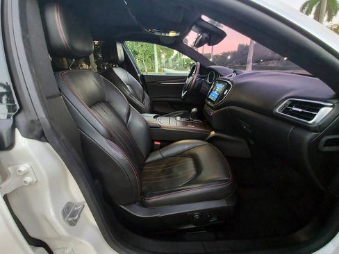 Used 2018 Maserati Ghibli S Q4 image 31