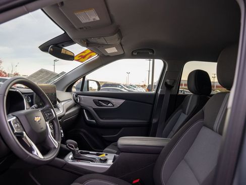 Used 2025 Chevrolet Blazer LT image 19