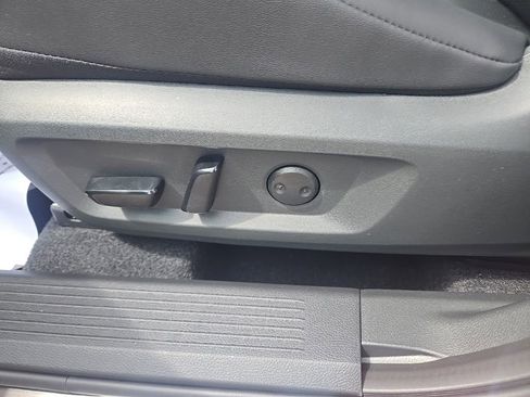 New 2026 Nissan Rogue SV AWD/4WD image 9