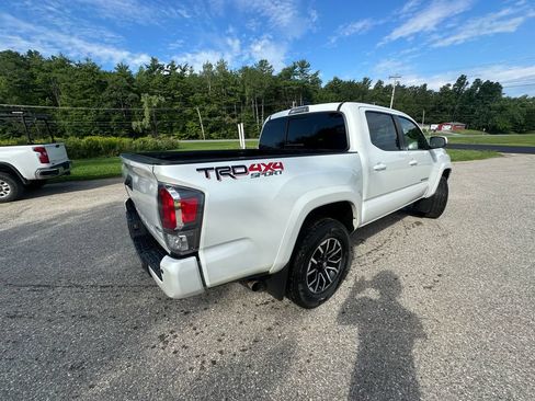 Used 2023 Toyota Tacoma TRD Sport w/ Technology Package AWD/4WD image 5