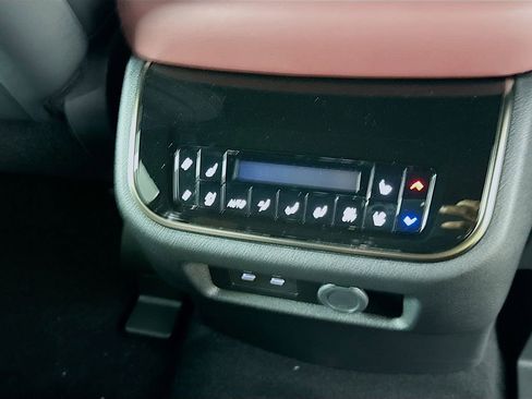 New 2026 INFINITI QX80 Autograph w/ Premium Cargo Package image 32