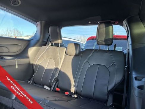 New 2026 Chrysler Pacifica Select w/ S Appearance Package image 6
