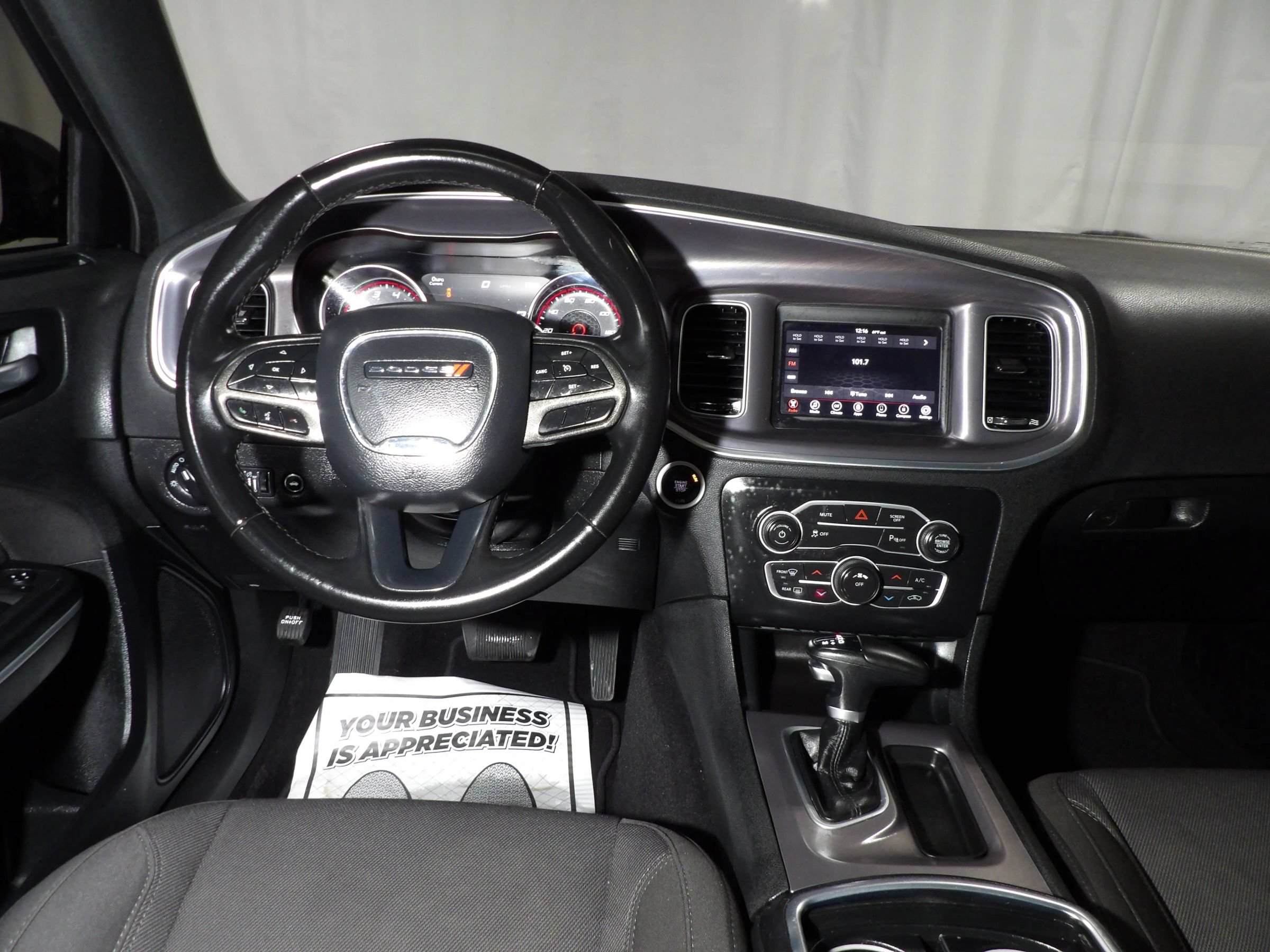 Used 2022 Dodge Charger SXT RWD image 12