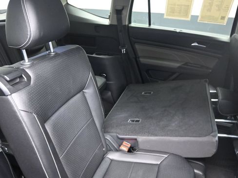 Used 2022 Volkswagen Atlas SE FWD image 26