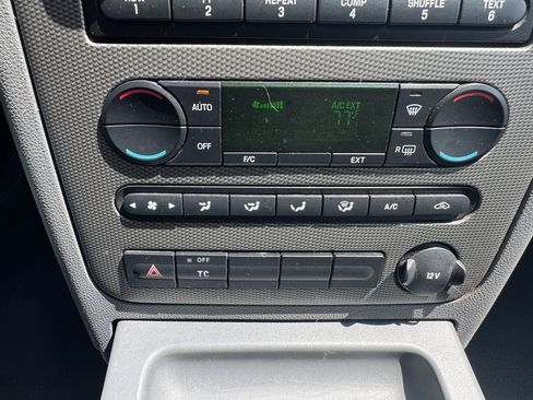 Used 2005 Ford Freestyle SE image 19