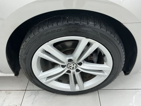 Used 2014 Volkswagen Passat 1.8T SE FWD image 45