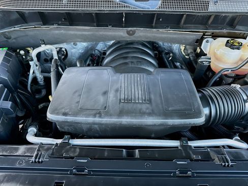 Used 2020 Chevrolet Silverado 1500 LT Trail Boss image 29