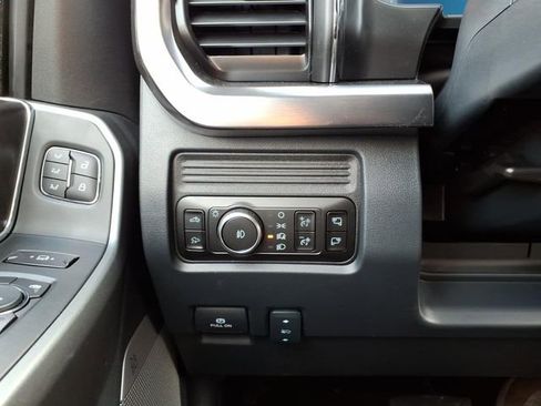 New 2026 Ford F250 Lariat w/ Lariat Premium Package AWD/4WD image 23
